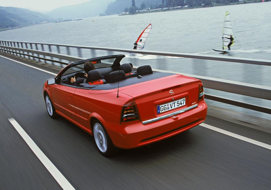  Opel Astra Cabrio (G) 2001 года  (фото 17 из 68)